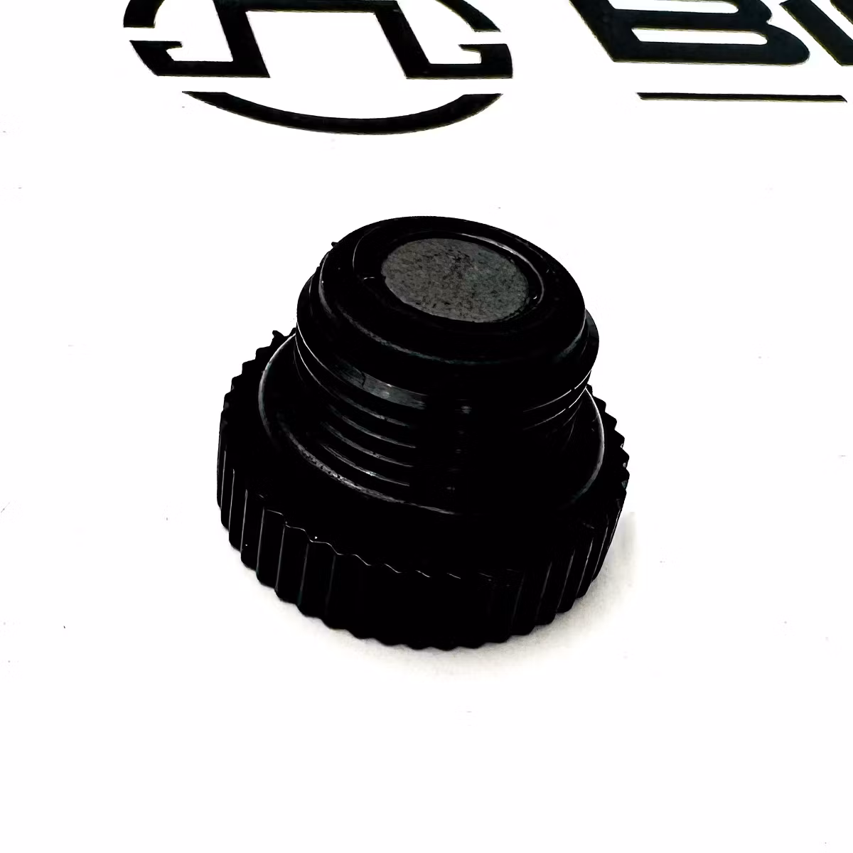 Hub-Cap-Plug-453811-4_1